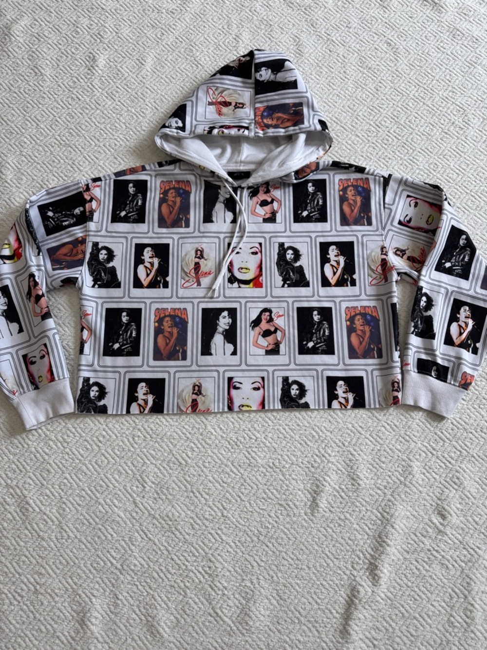 Selena Graphic Photo-Print Cropped Hoodie - White Multi 0X